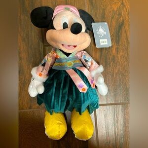 Disney Minnie Mouse Shanghai Disney Resort Plush Toy